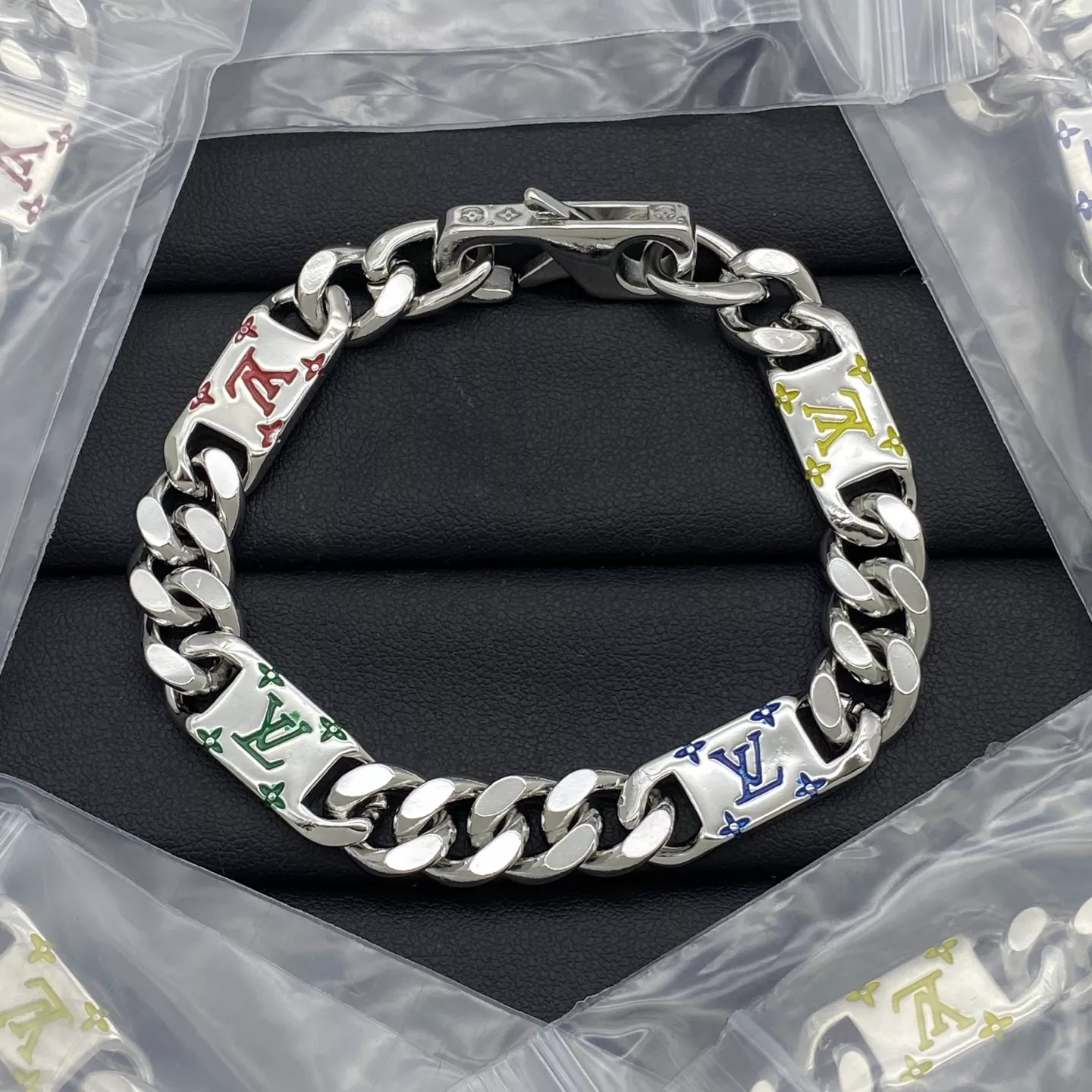 BestValue 8614 Louis Vuitton LV Bracelets