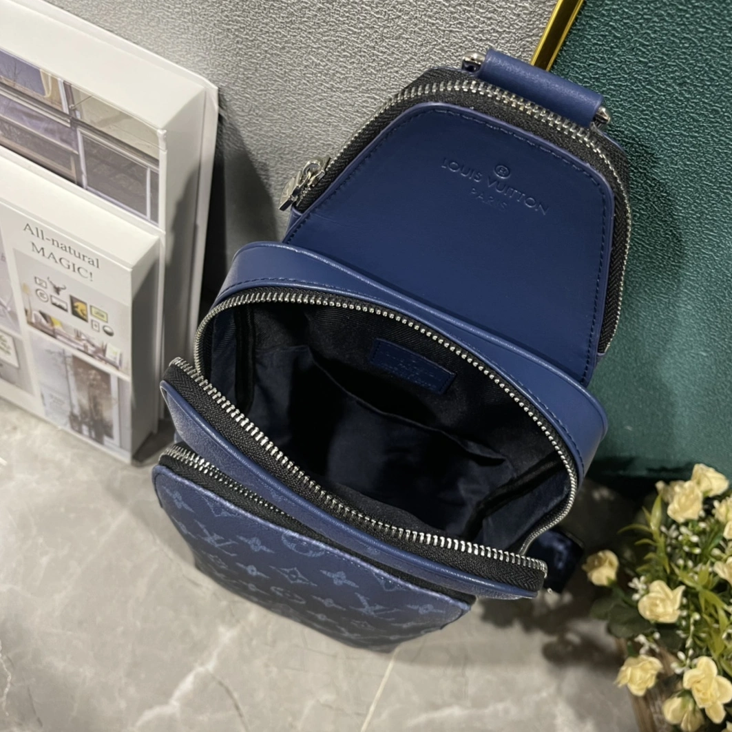 BestValue 8748 Louis Vuitton AAA Man Messenger Bags