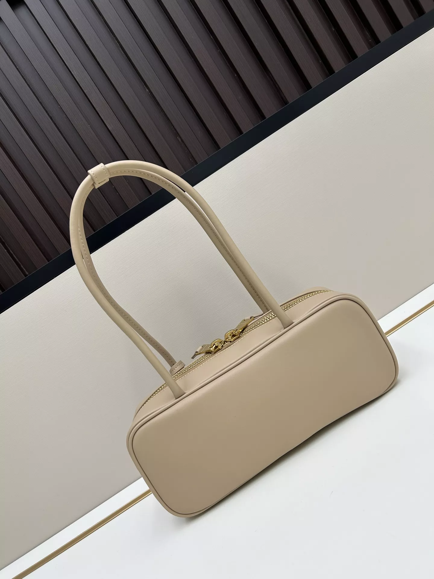 BestValue 9045 MIU MIU AAA Quality Shoulder Bags For Women