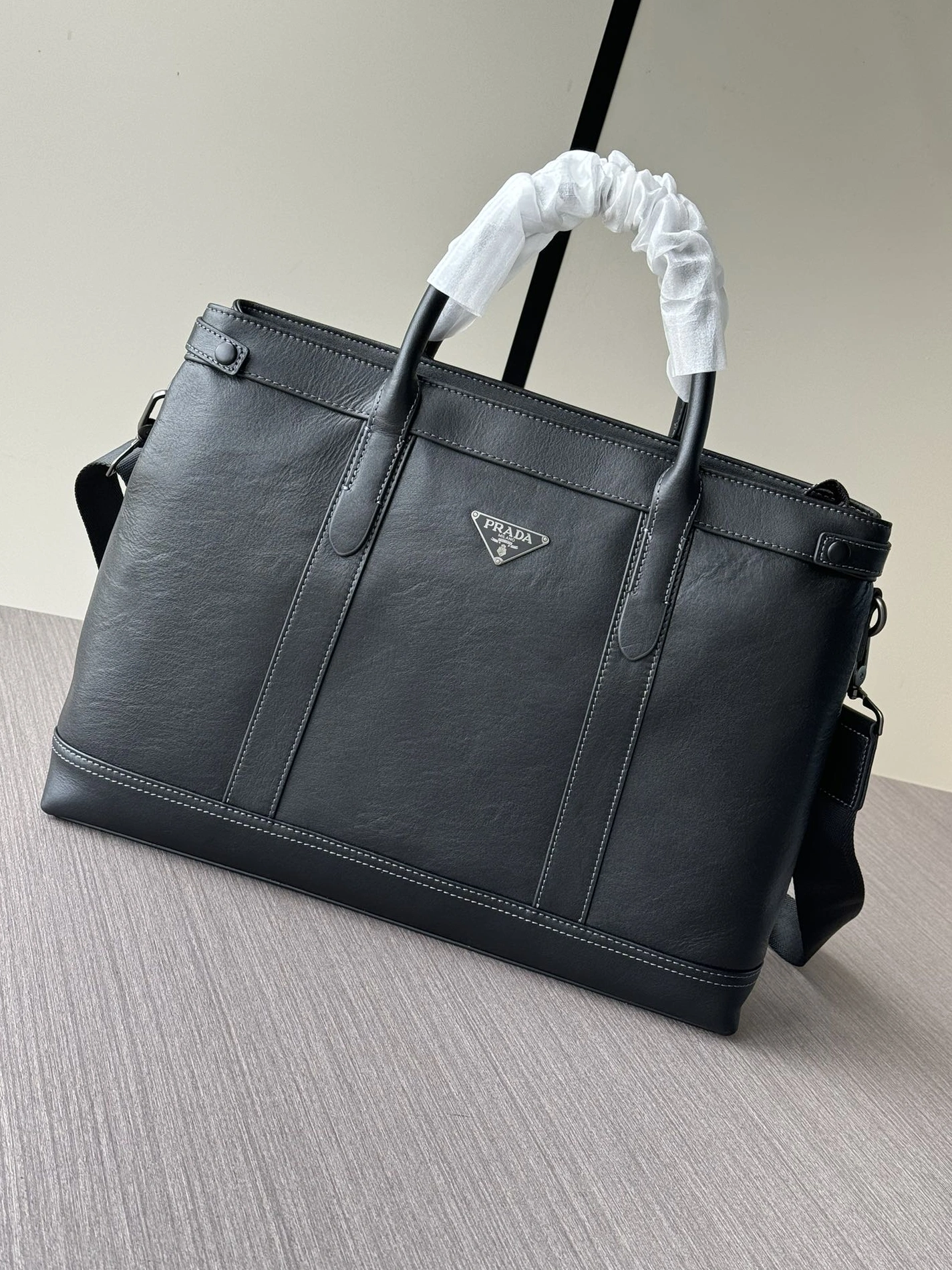 BestValue 9332 Prada AAA Man Handbags