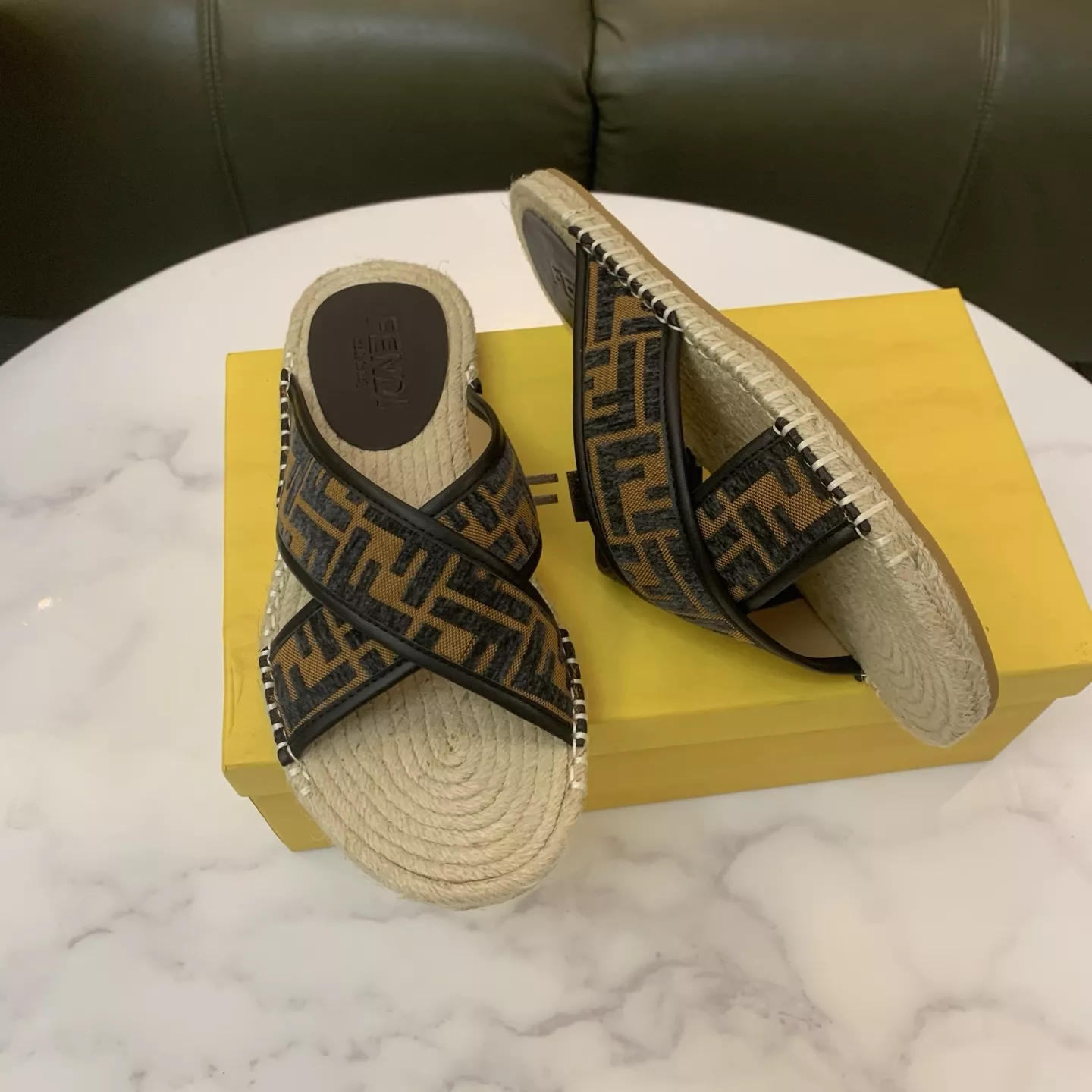BestValue 962 Fendi Slippers For Men