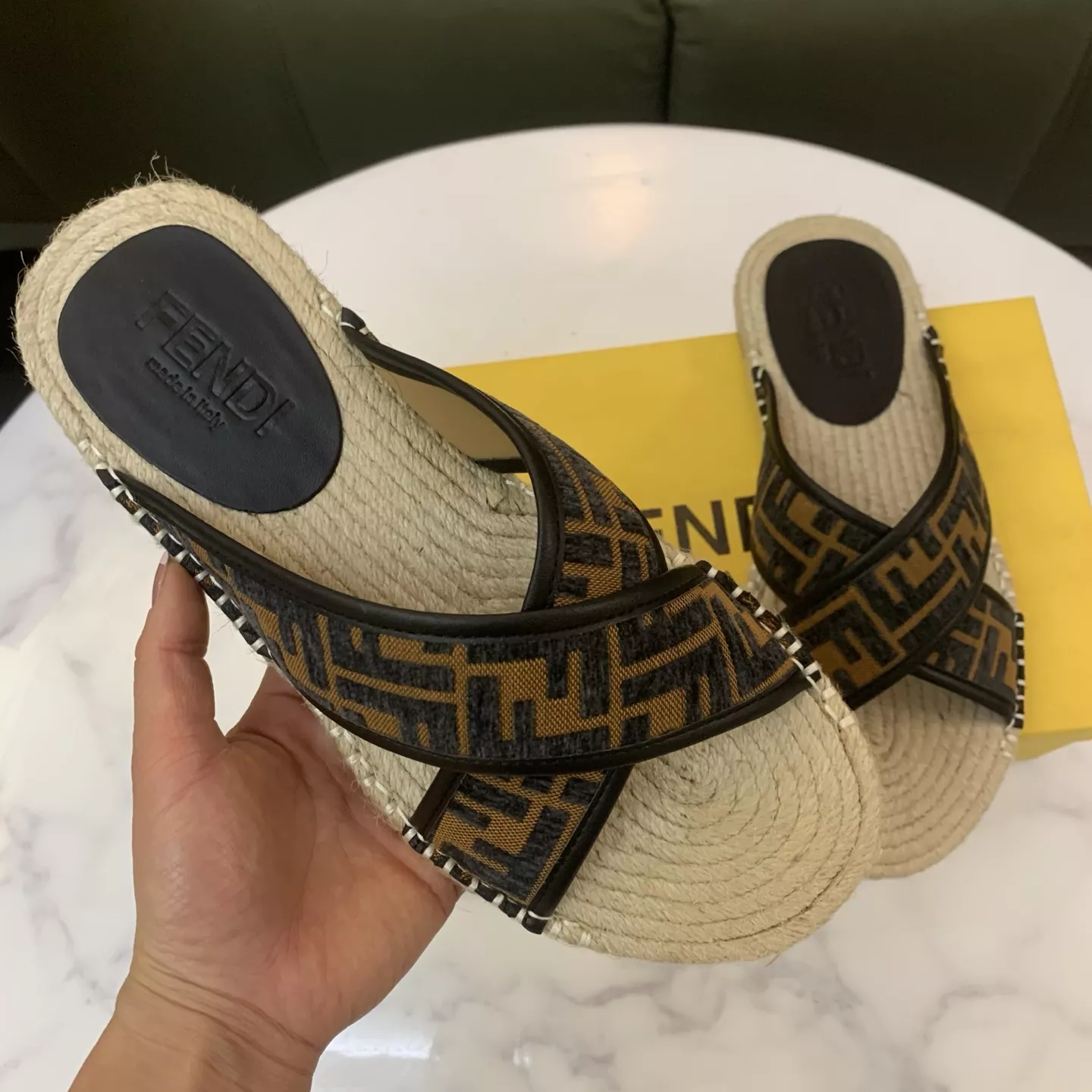 BestValue 962 Fendi Slippers For Men