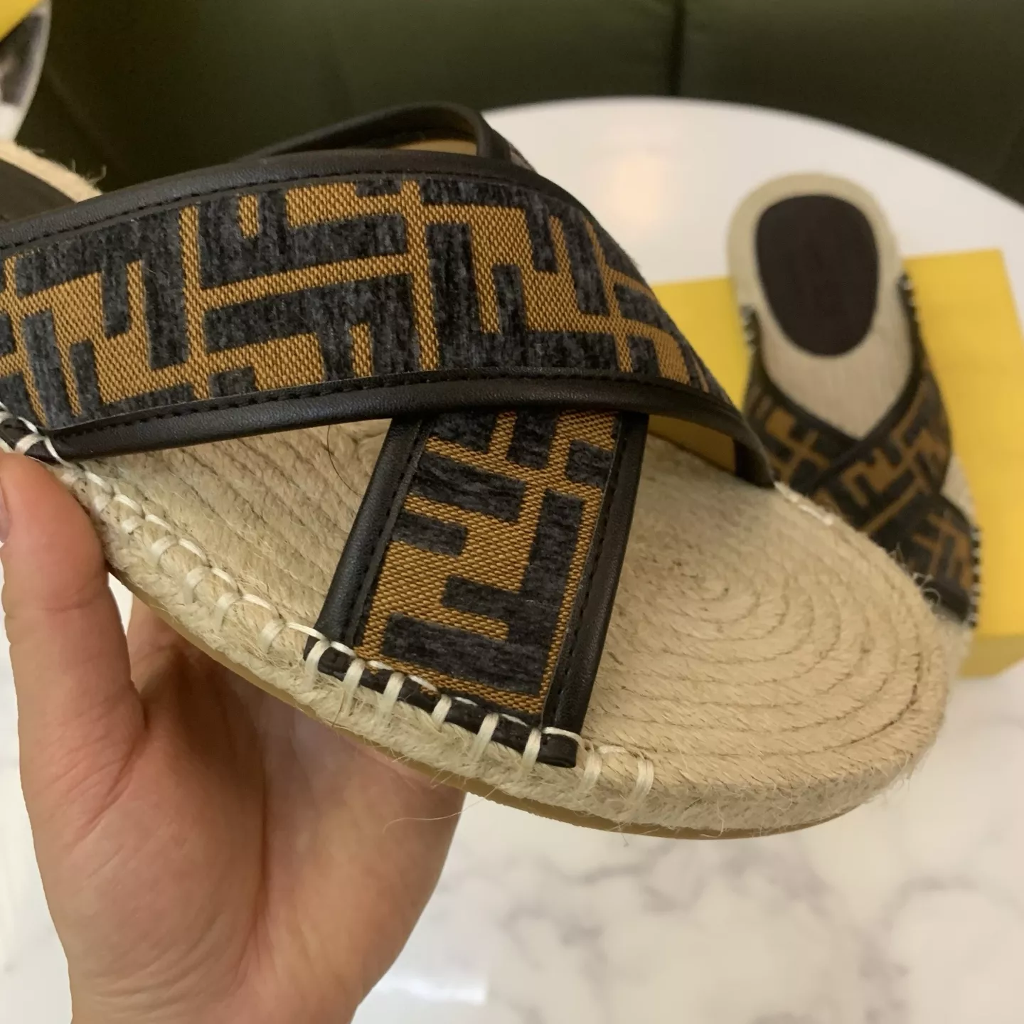 BestValue 962 Fendi Slippers For Men
