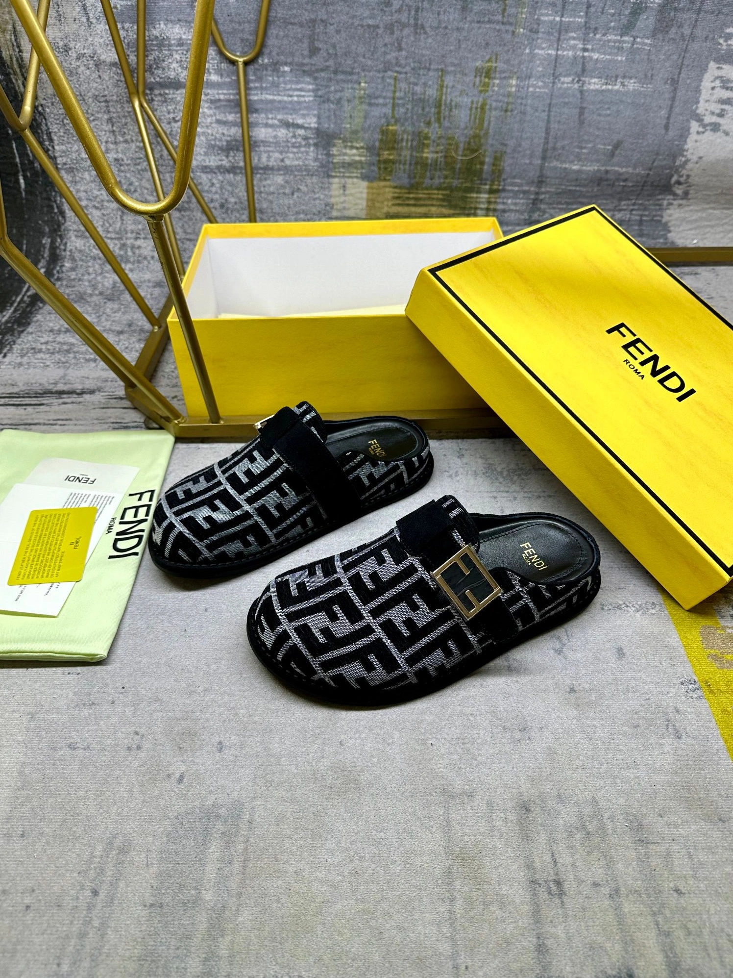 BestValue 9825 Fendi Slippers For Women