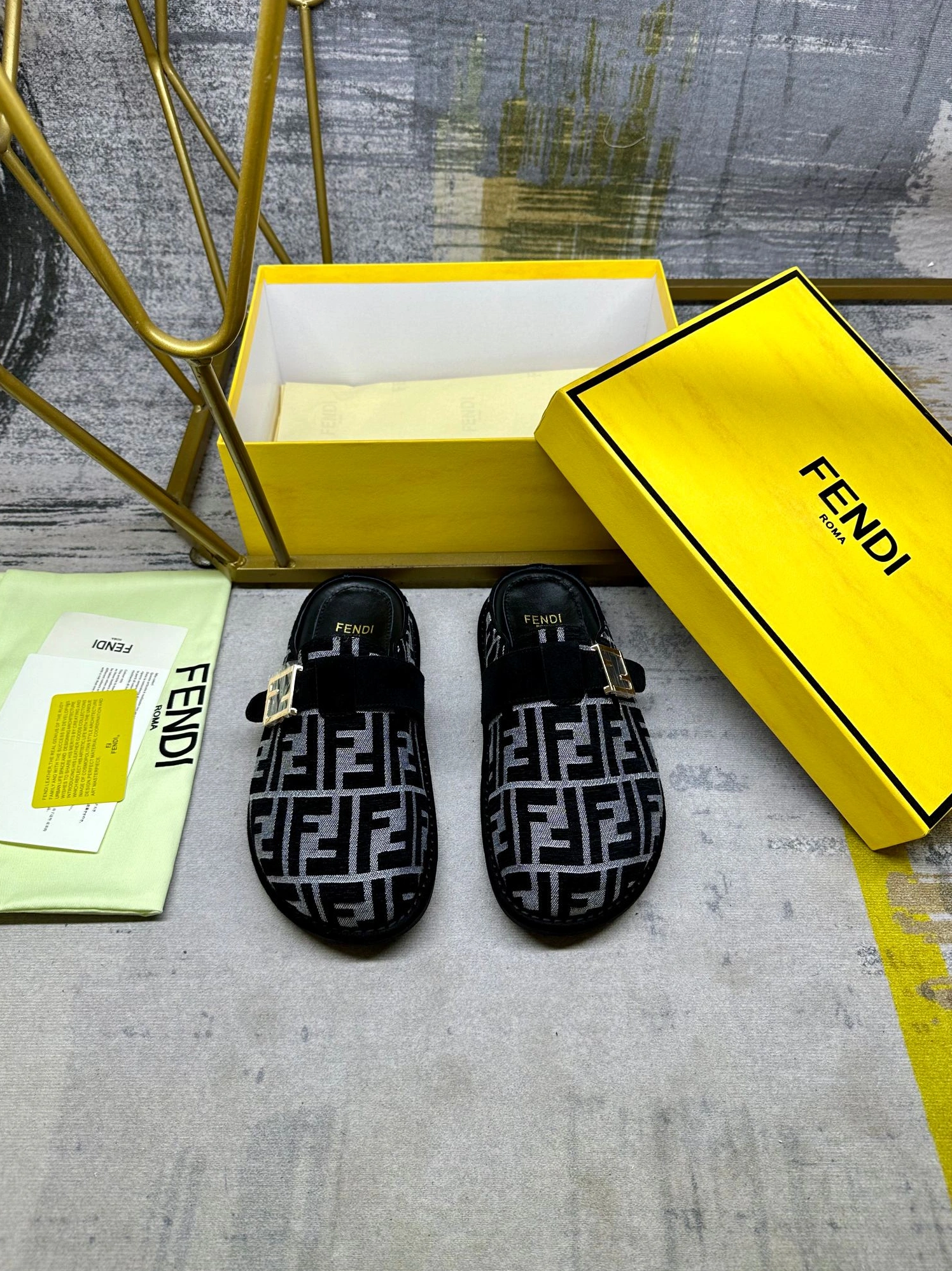 BestValue 9825 Fendi Slippers For Women