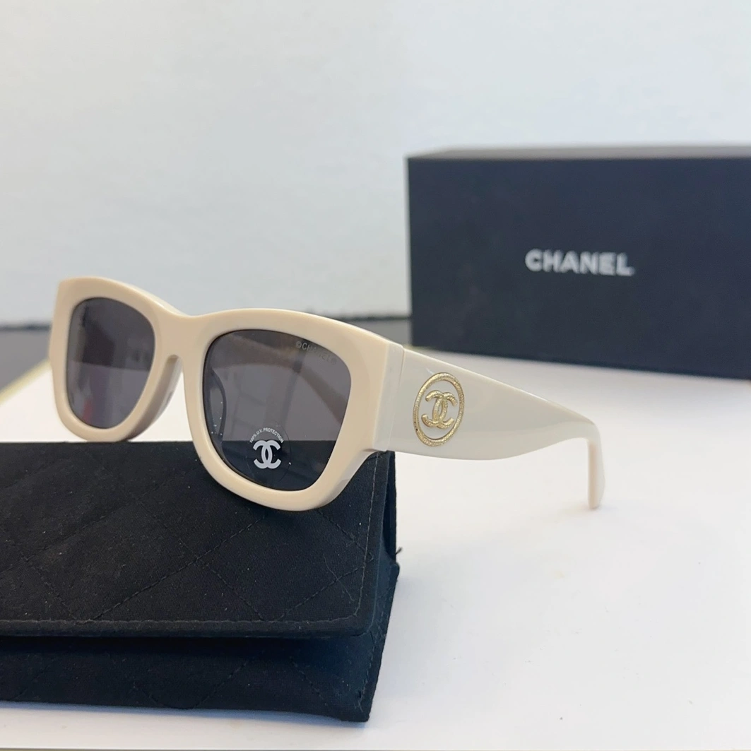 Bold 1024 Chanel AAA Quality Sunglasses