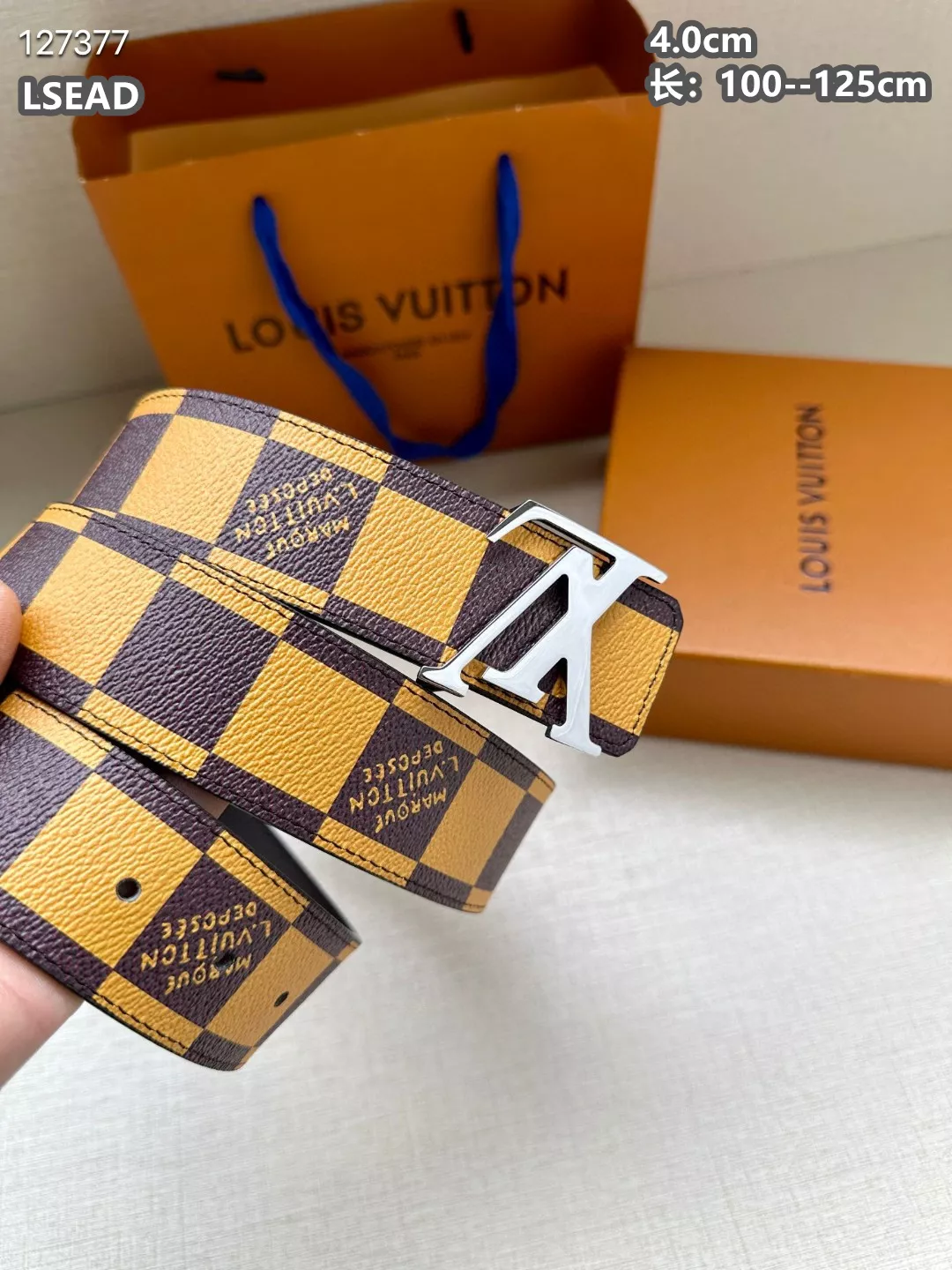 Bold 1221 Louis Vuitton AAA Quality Belts For Men