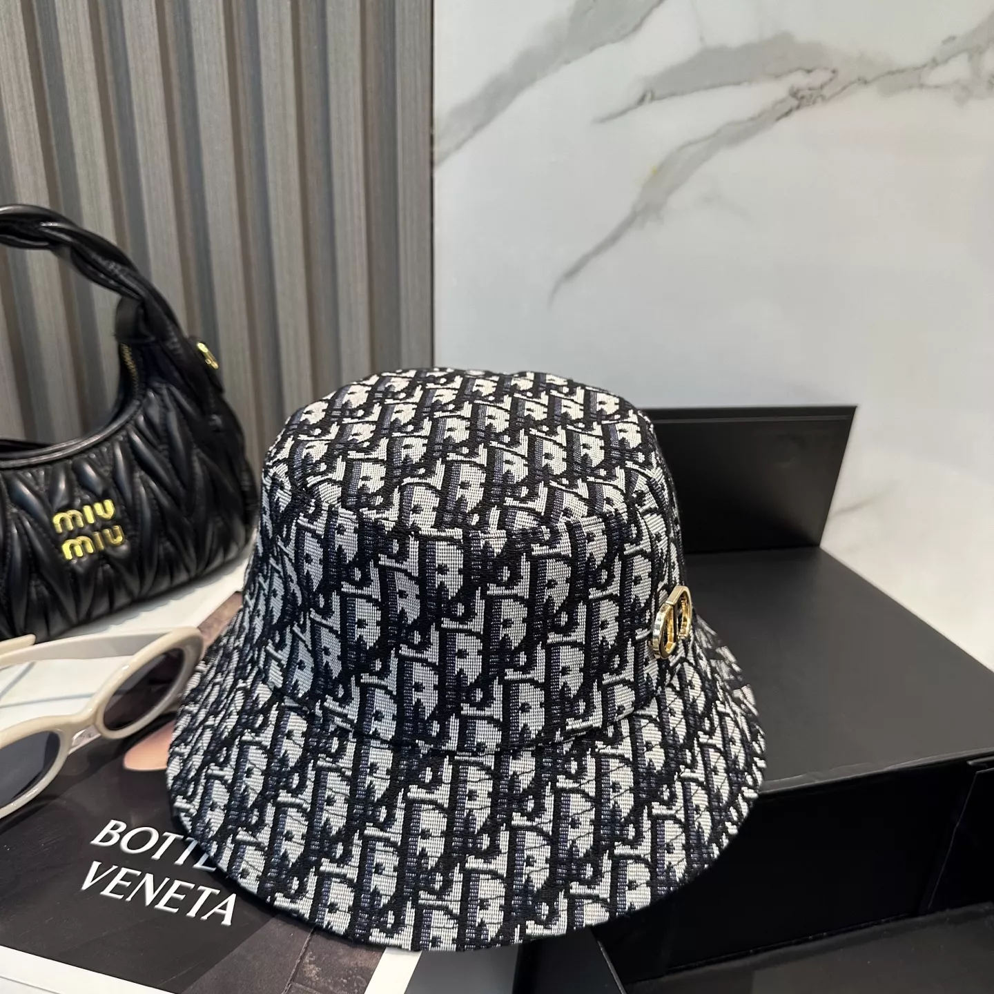 Bold 1277 Christian Dior Caps