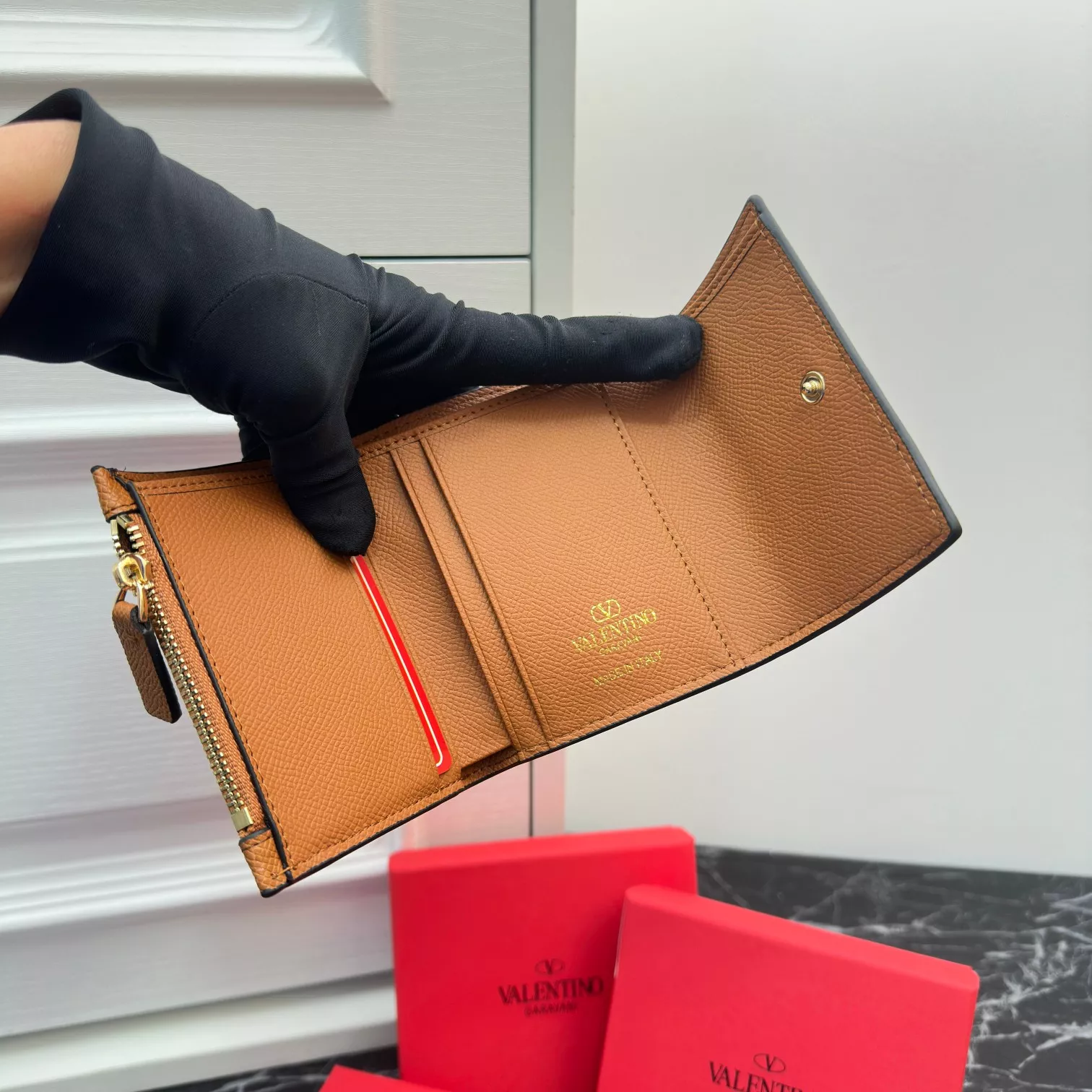 Bold 1632 Valentino Wallets For Women