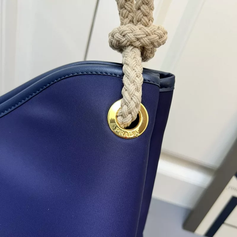 Bold 1641 Prada AAA Quality Shoulder Bags For Women