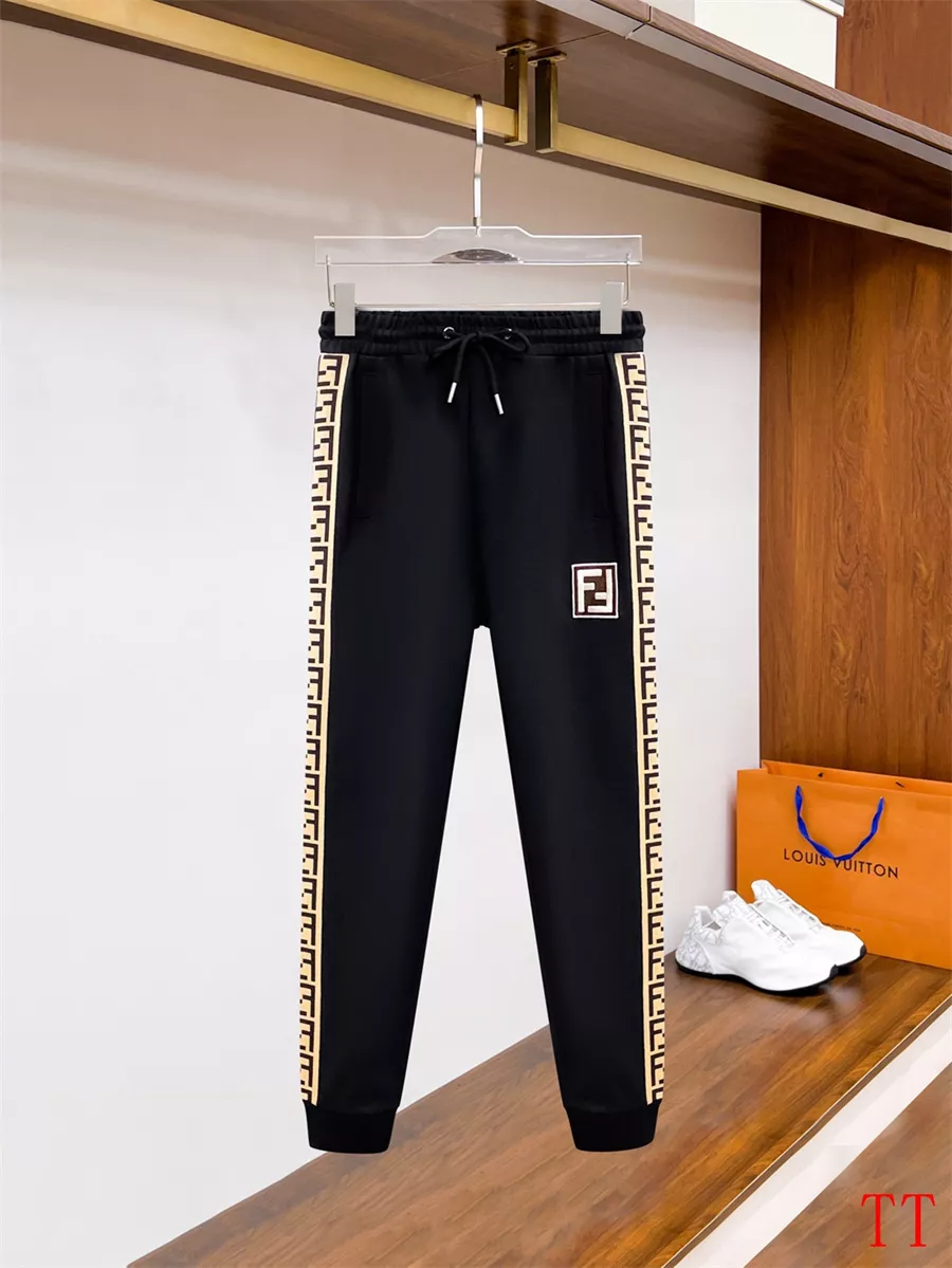 Bold 1653 Fendi Tracksuits Long Sleeved For Men