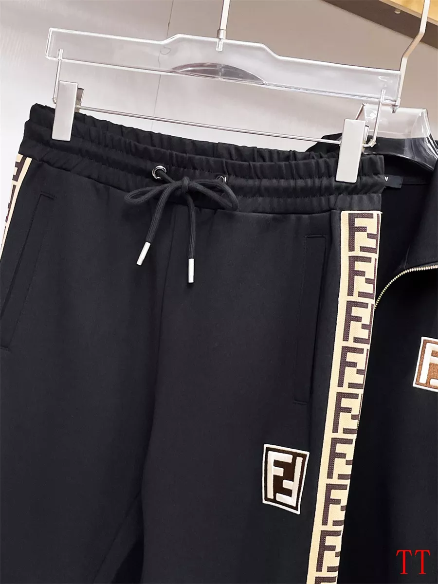 Bold 1653 Fendi Tracksuits Long Sleeved For Men