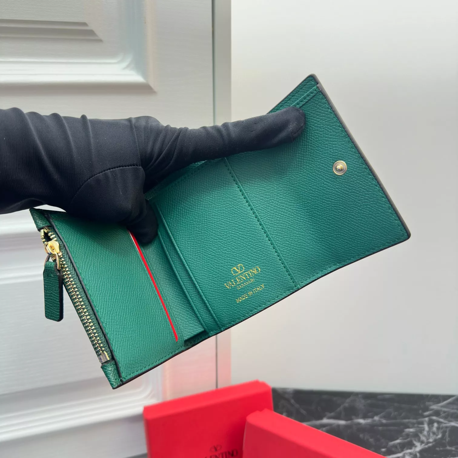 Bold 167 Valentino Wallets For Women