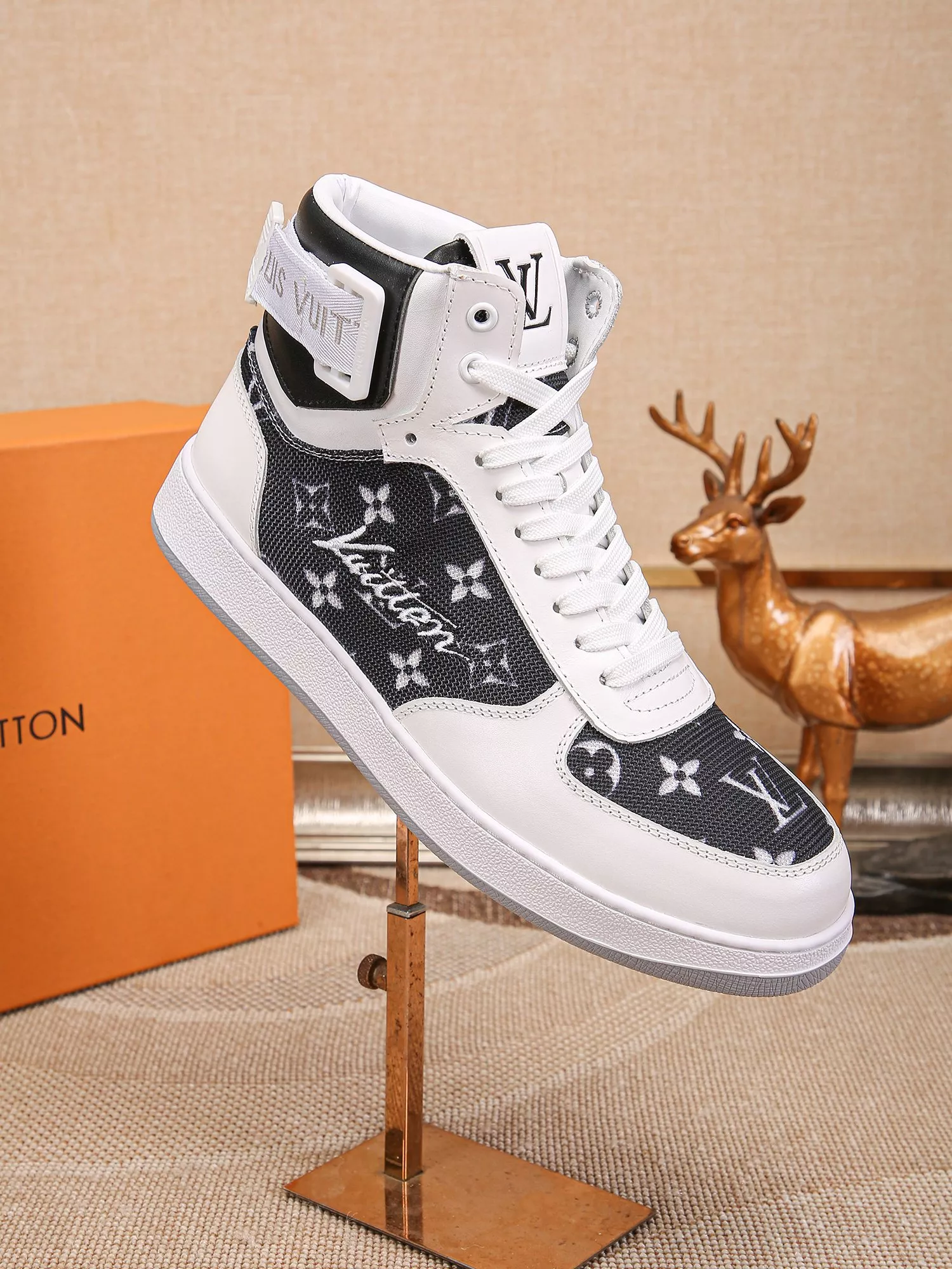 Bold 1695 Louis Vuitton High Tops Shoes For Men