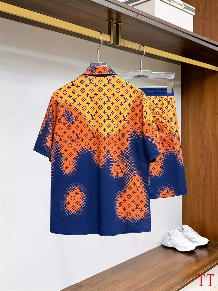 Bold 1711 Louis Vuitton LV Tracksuits Short Sleeved For Men