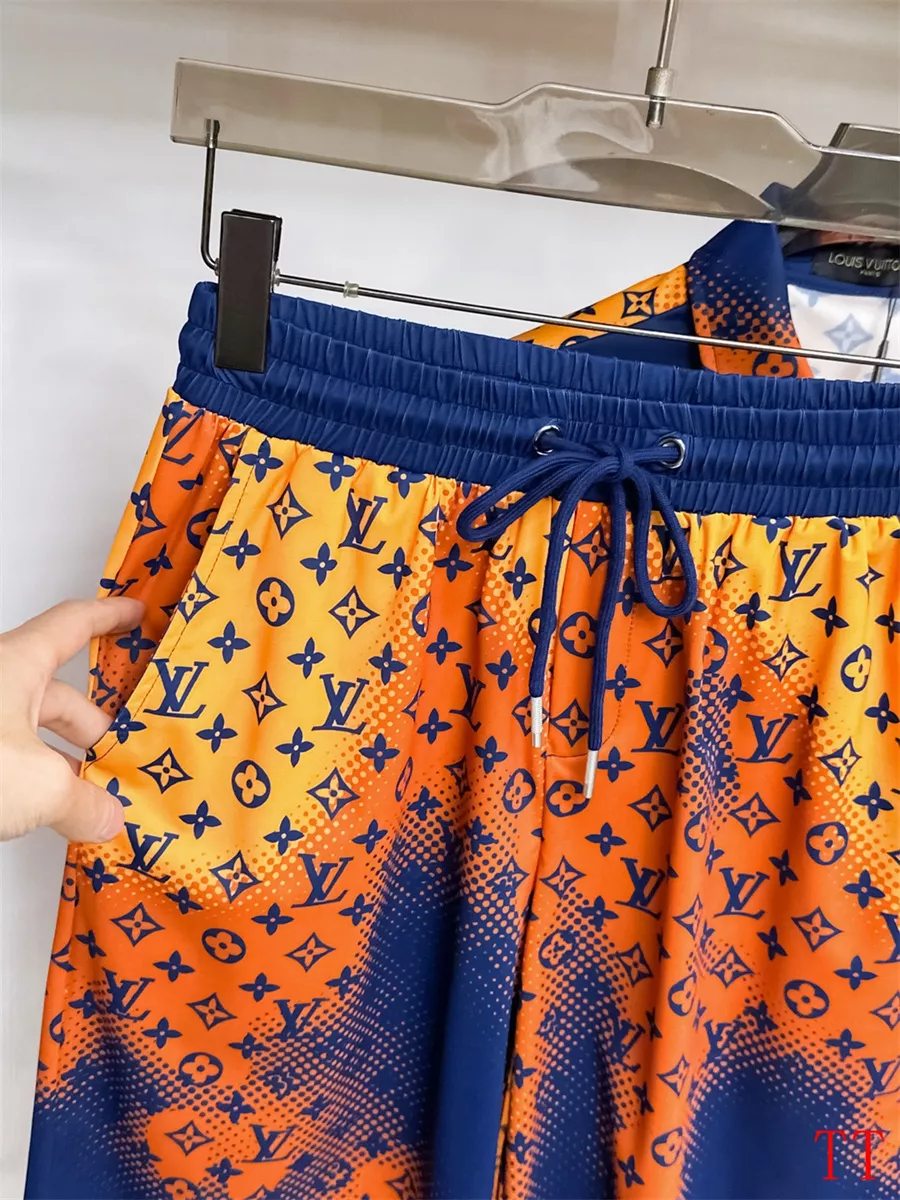 Bold 1711 Louis Vuitton LV Tracksuits Short Sleeved For Men