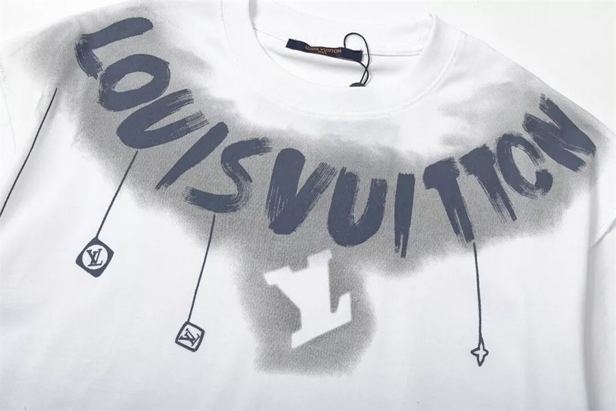 Bold 1765 Louis Vuitton LV T-Shirts Short Sleeved For Unisex