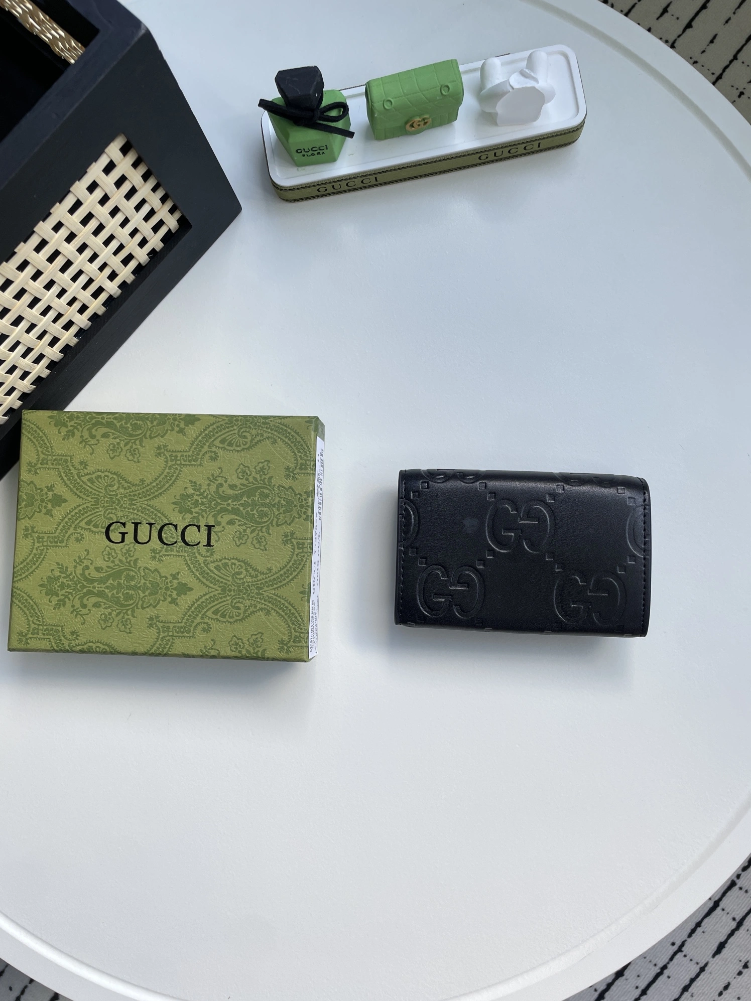 Bold 177 Gucci Card Case