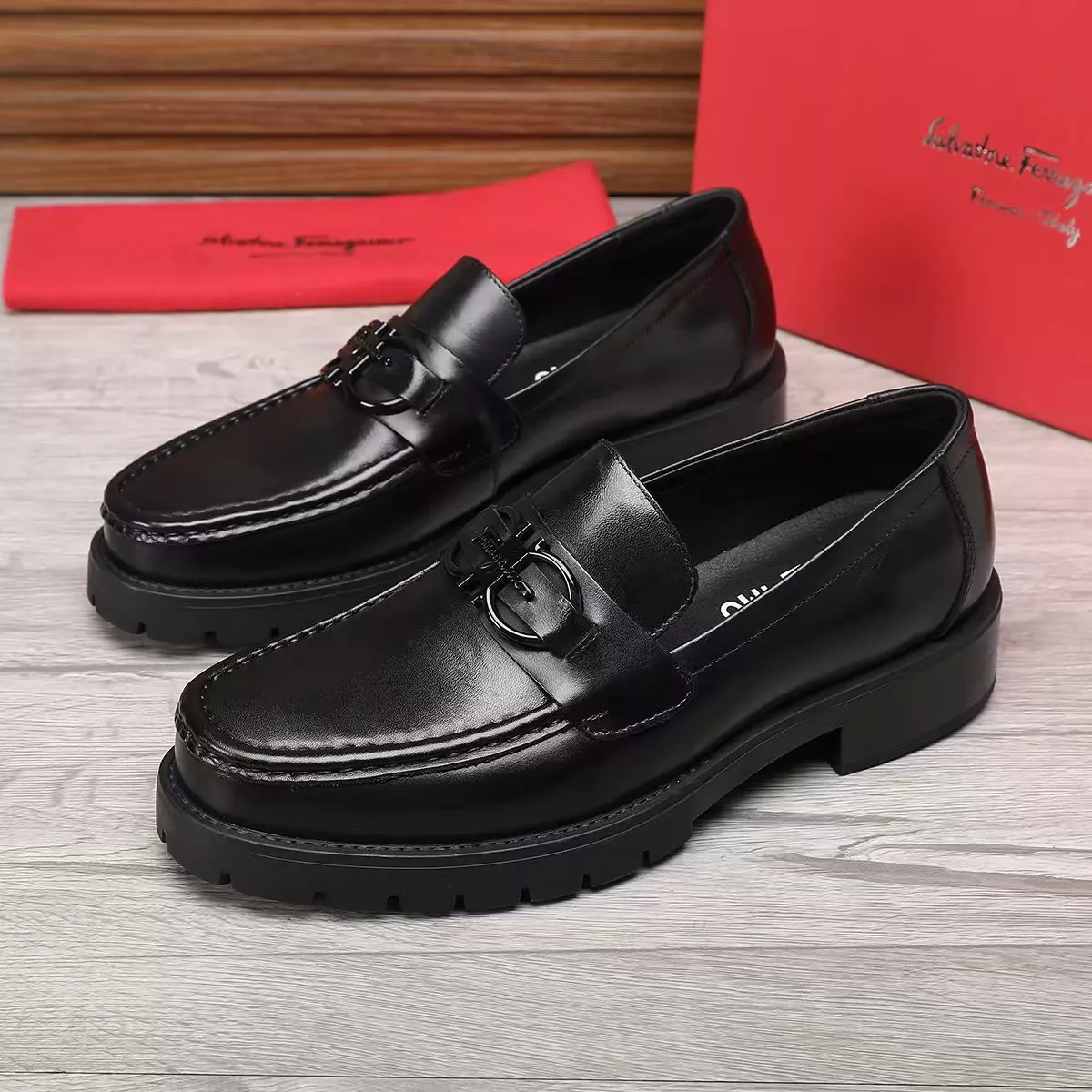Bold 1813 Salvatore Ferragamo Leather Shoes For Men