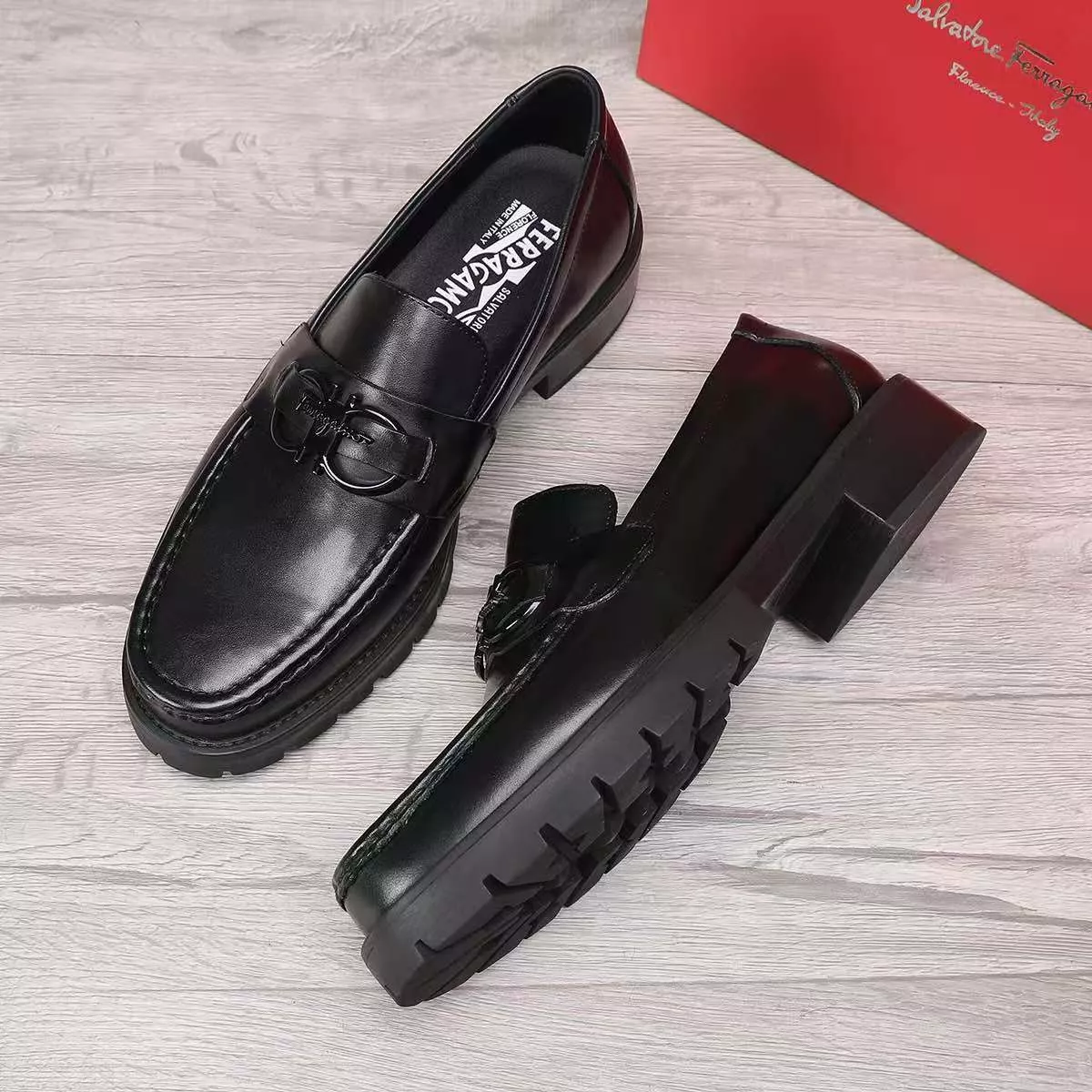 Bold 1813 Salvatore Ferragamo Leather Shoes For Men