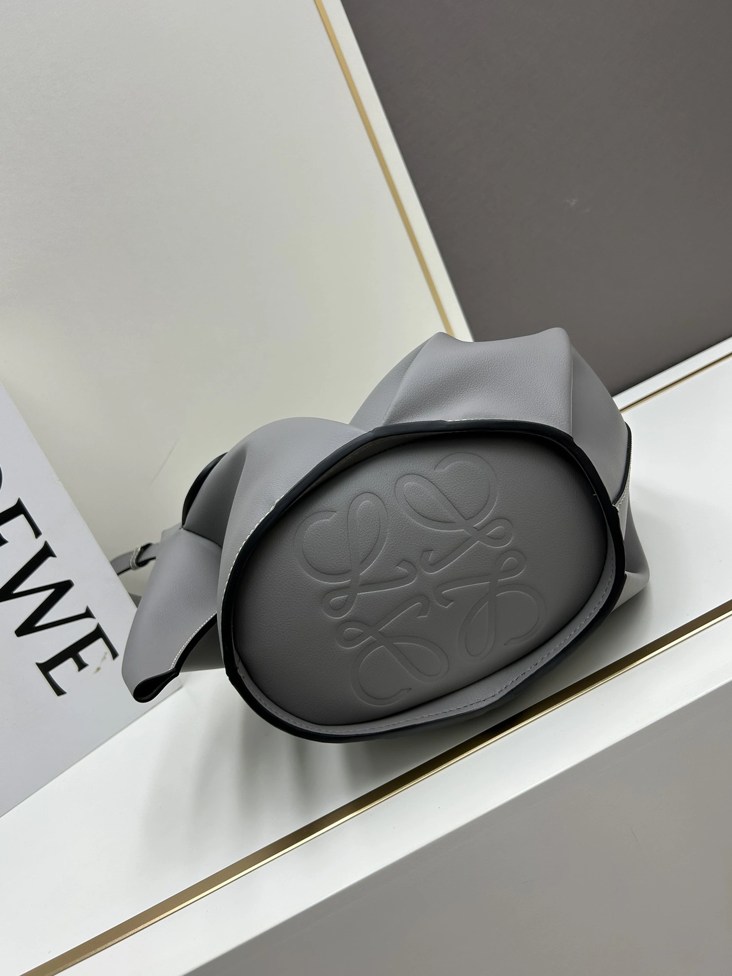 Bold 1948 LOEWE AAA Quality Handbags For Women