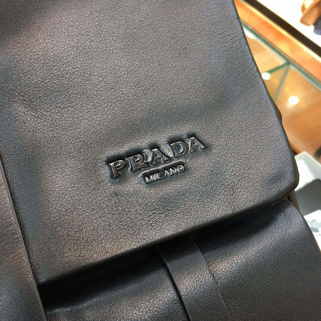 Bold 2003 Prada AAA Man Backpacks