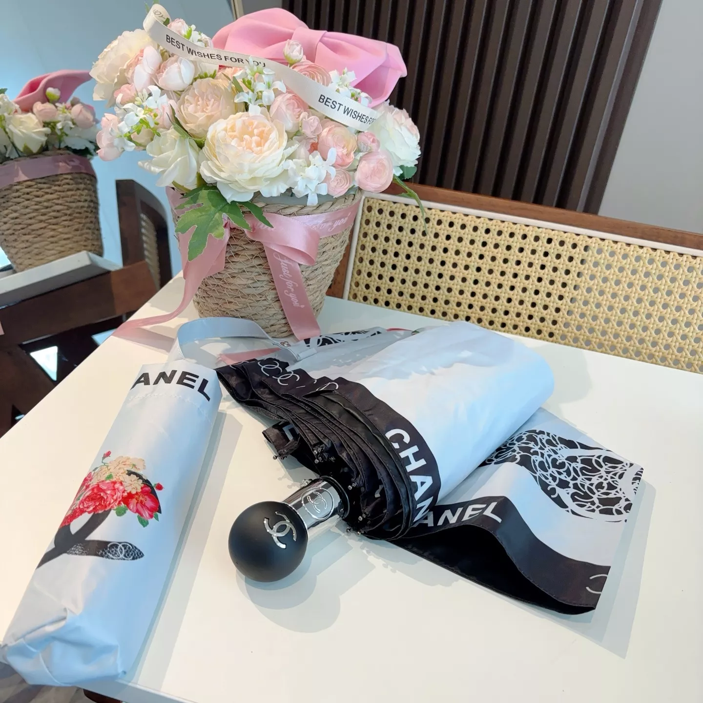Bold 2122 Chanel Umbrellas