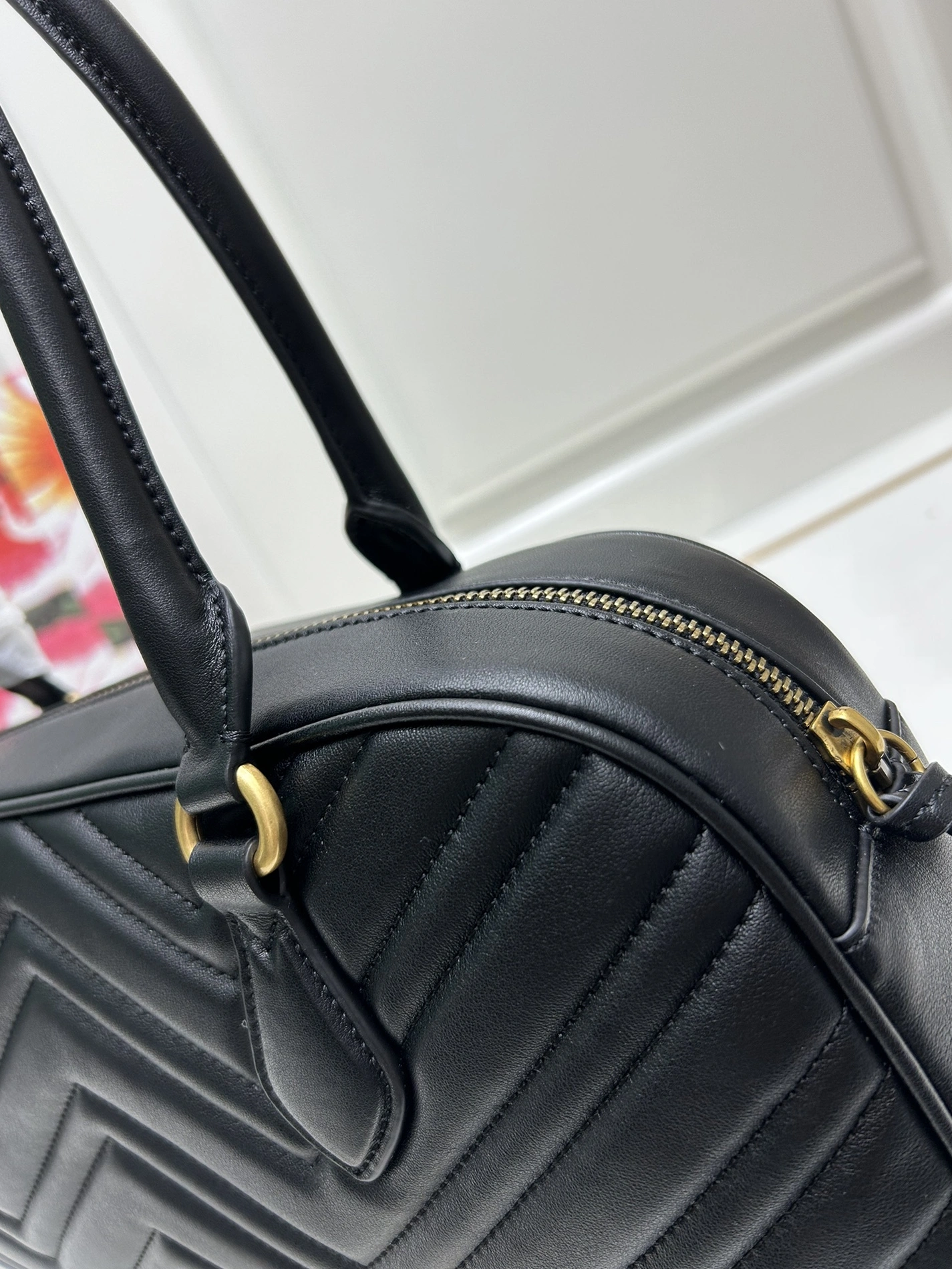 Bold 2139 Gucci AAA Quality Handbags For Women