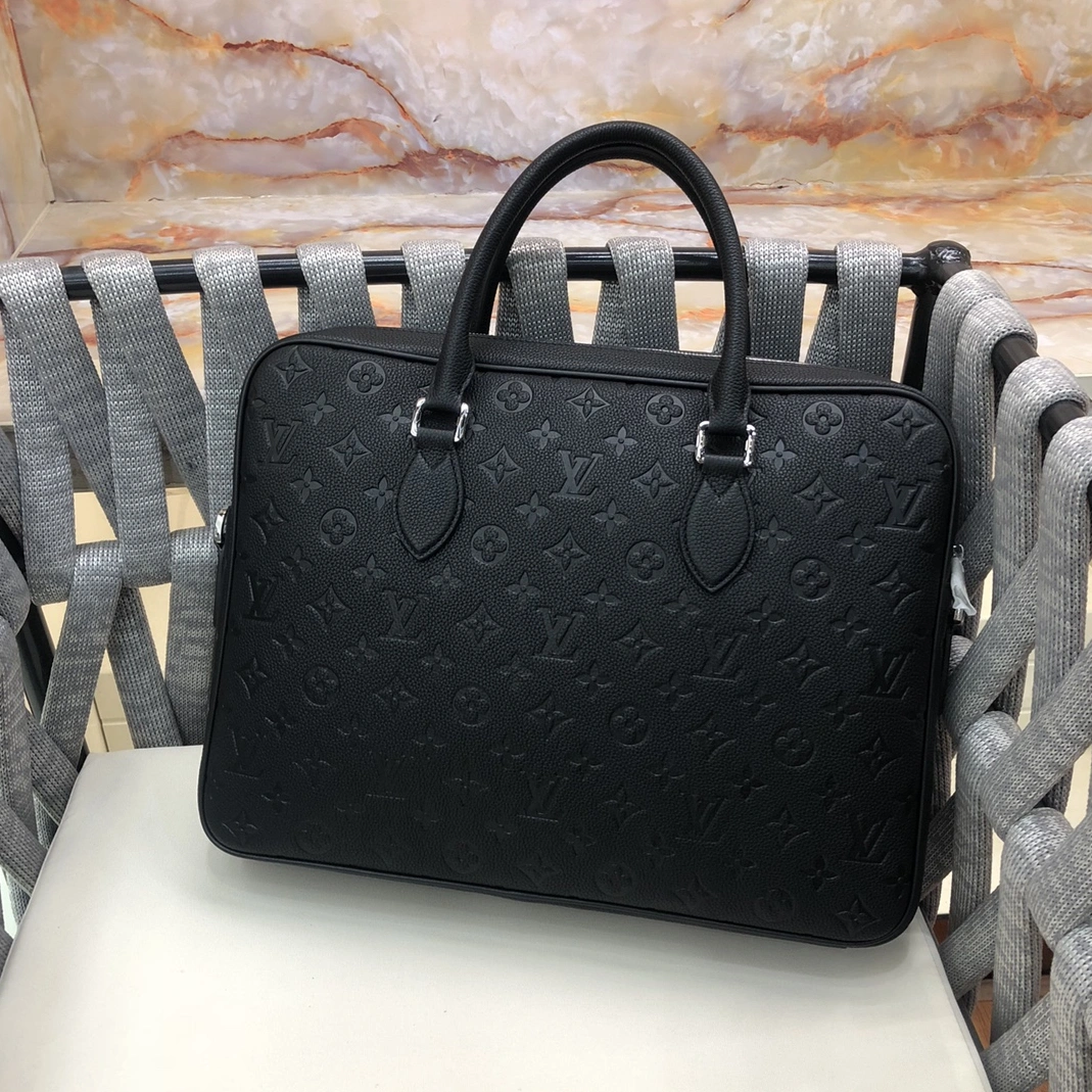 Bold 2207 Louis Vuitton AAA Man Handbags