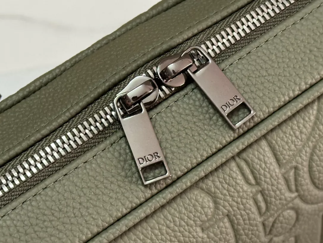 Bold 2213 Christian Dior AAA Man Handbags