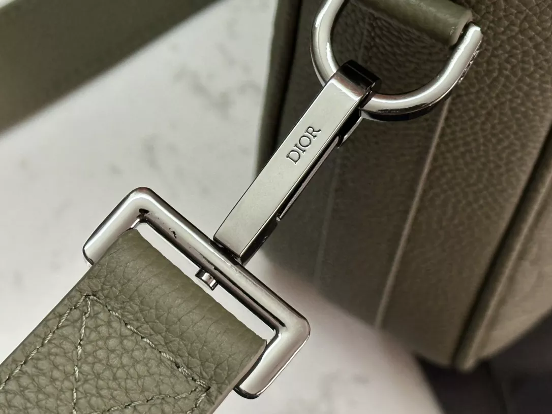 Bold 2213 Christian Dior AAA Man Handbags
