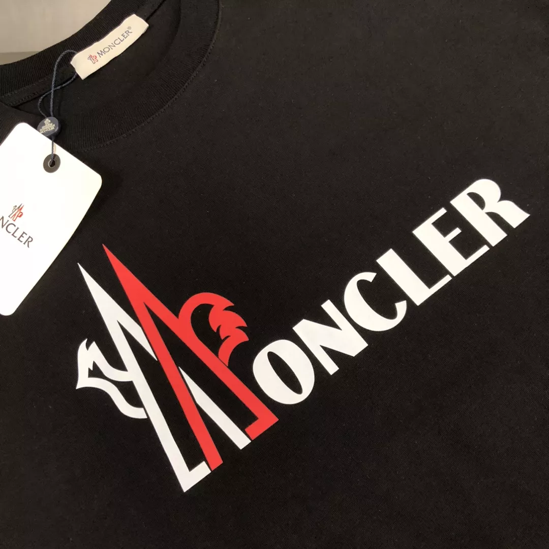 Bold 2453 Moncler T-Shirts Short Sleeved For Unisex