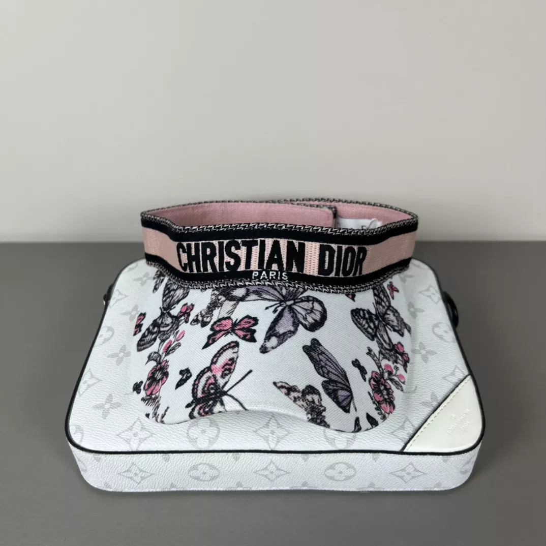 Bold 2493 Christian Dior Caps
