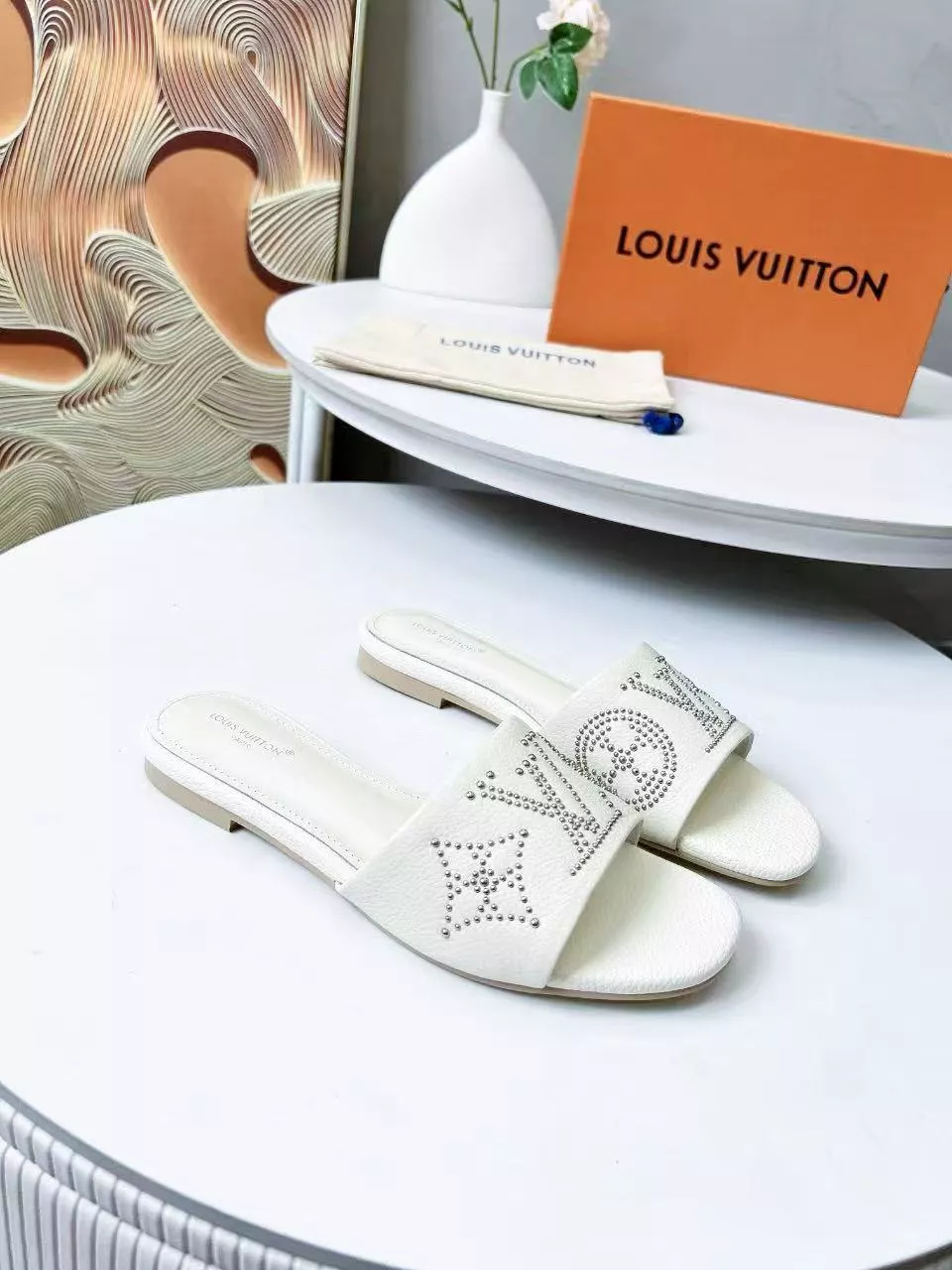 Bold 2531 Louis Vuitton Slippers For Women