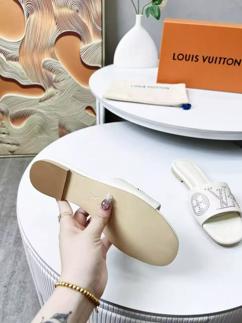 Bold 2531 Louis Vuitton Slippers For Women