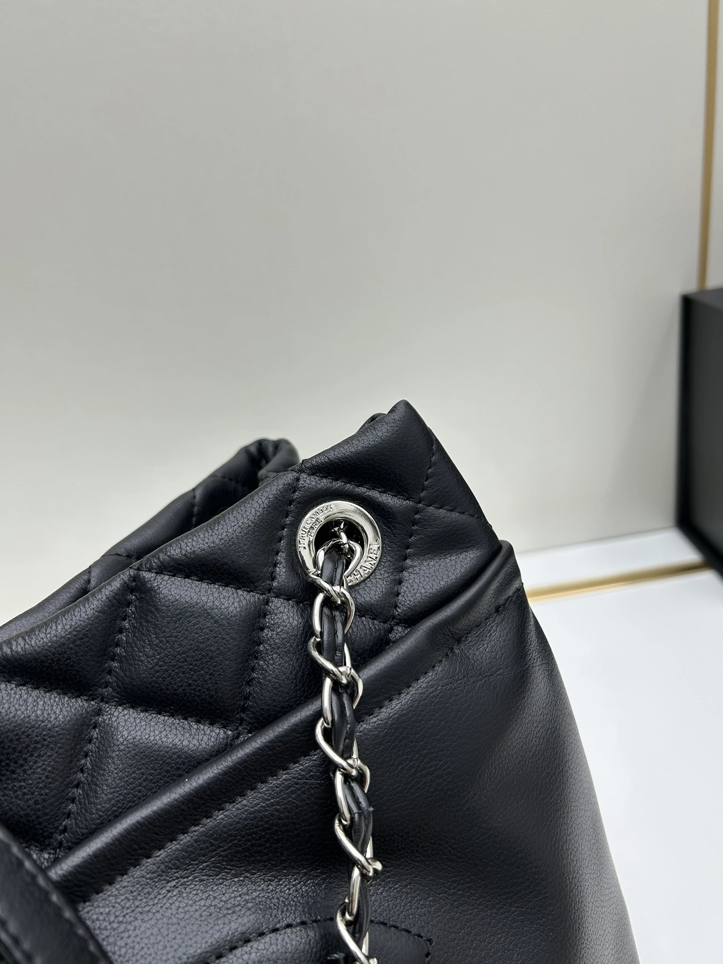 Bold 2588 Chanel AAA Quality Shoulder Bags For Women