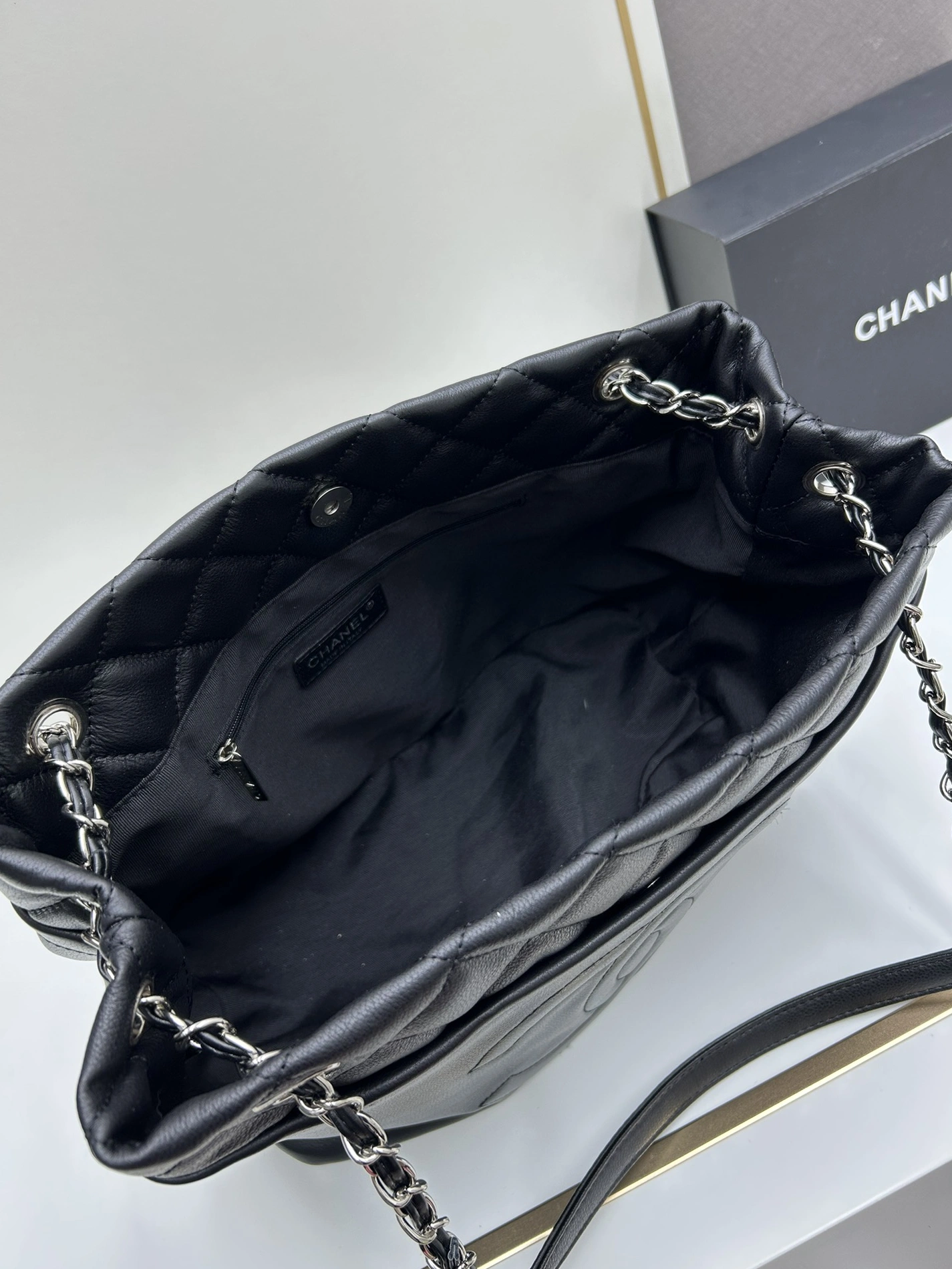 Bold 2588 Chanel AAA Quality Shoulder Bags For Women