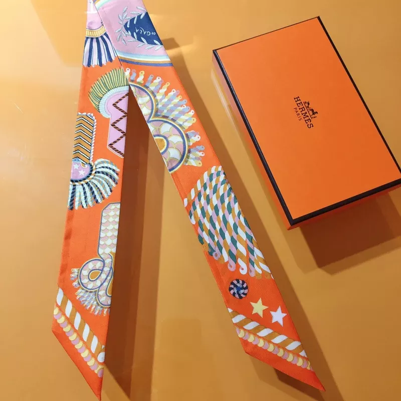 Bold 2621 Hermes Silk Scarf