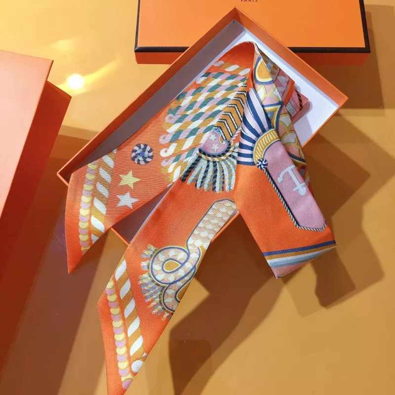 Bold 2621 Hermes Silk Scarf