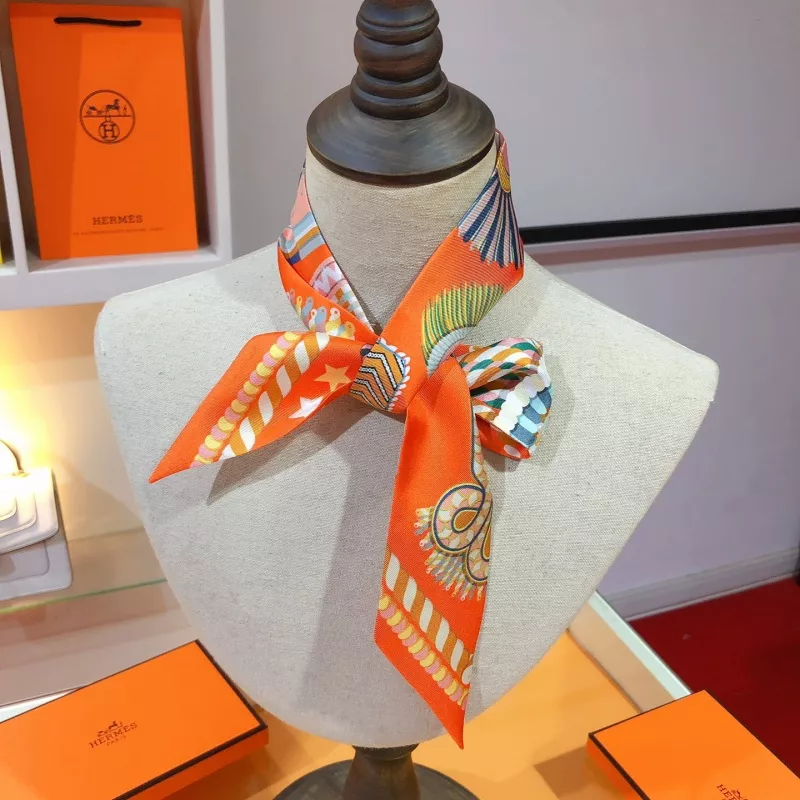 Bold 2621 Hermes Silk Scarf