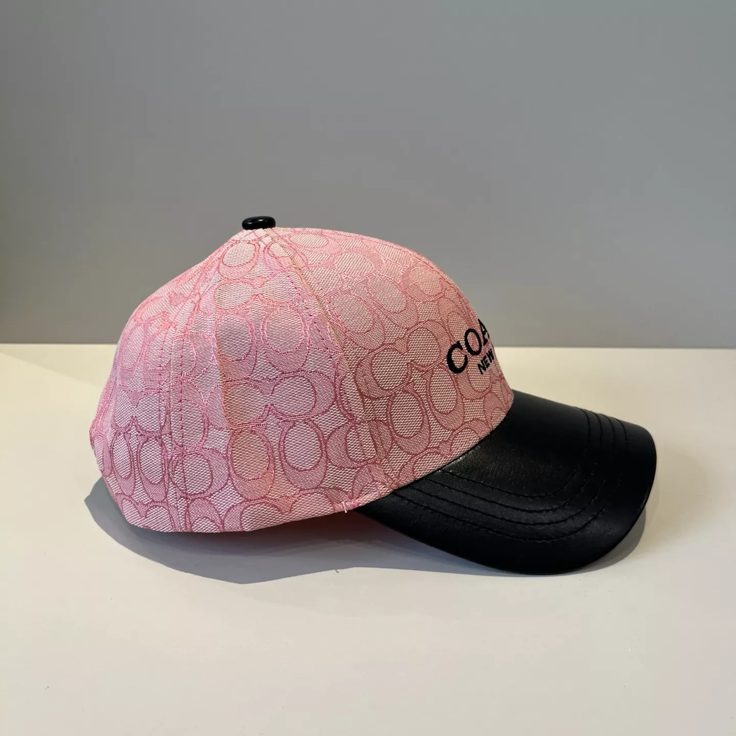 Bold 268 Coach Caps