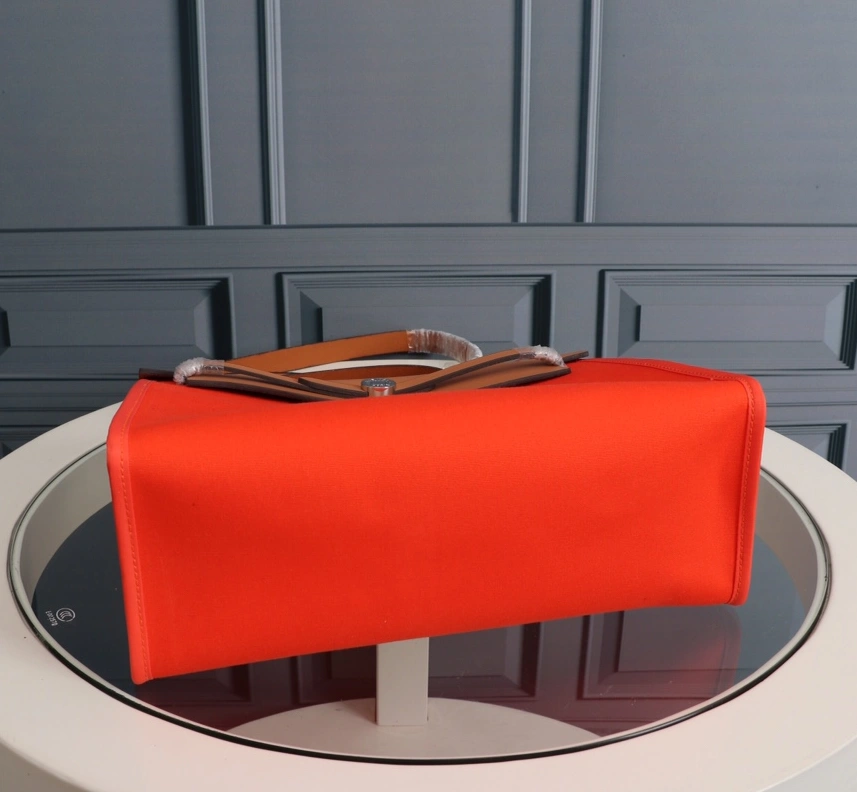 Bold 2716 Hermes AAA Quality Handbags For Women