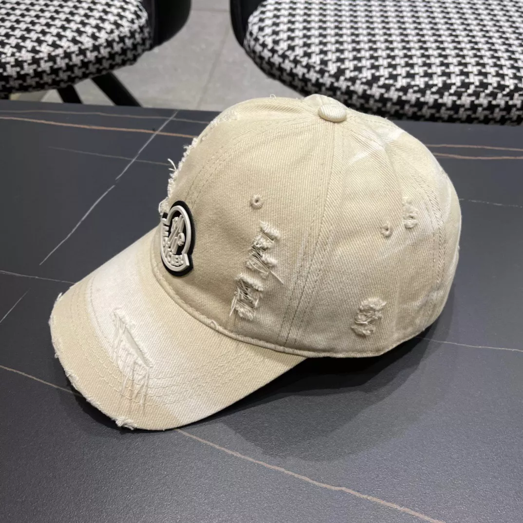Bold 3030 Moncler Caps