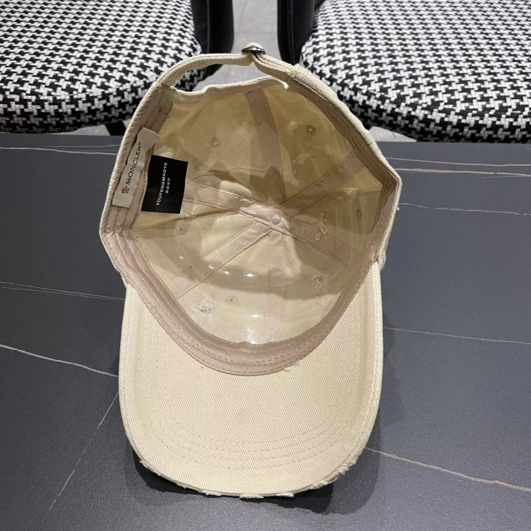 Bold 3030 Moncler Caps