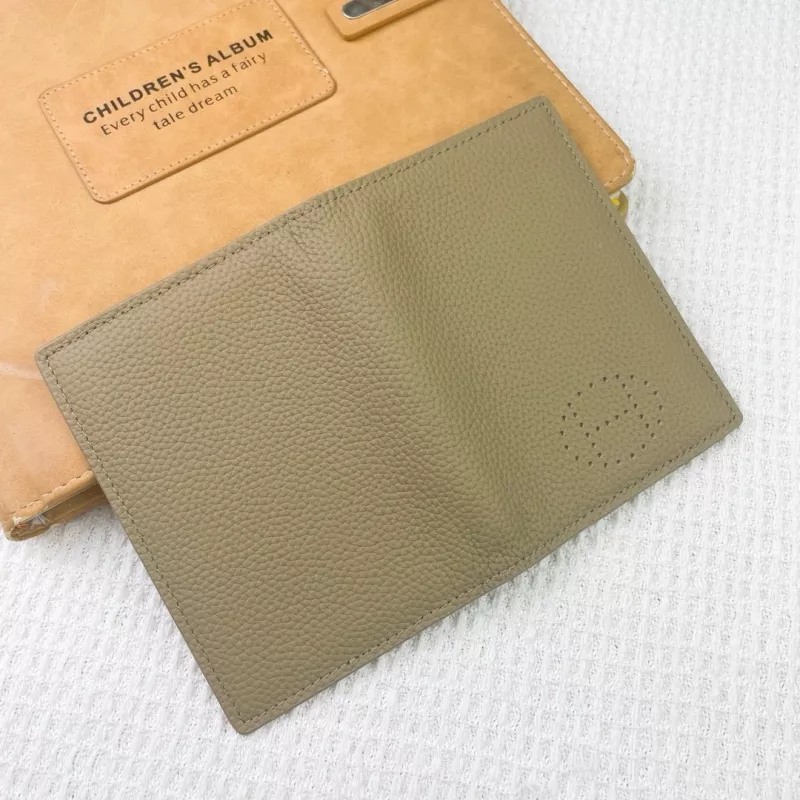 Bold 3168 Hermes Card Case