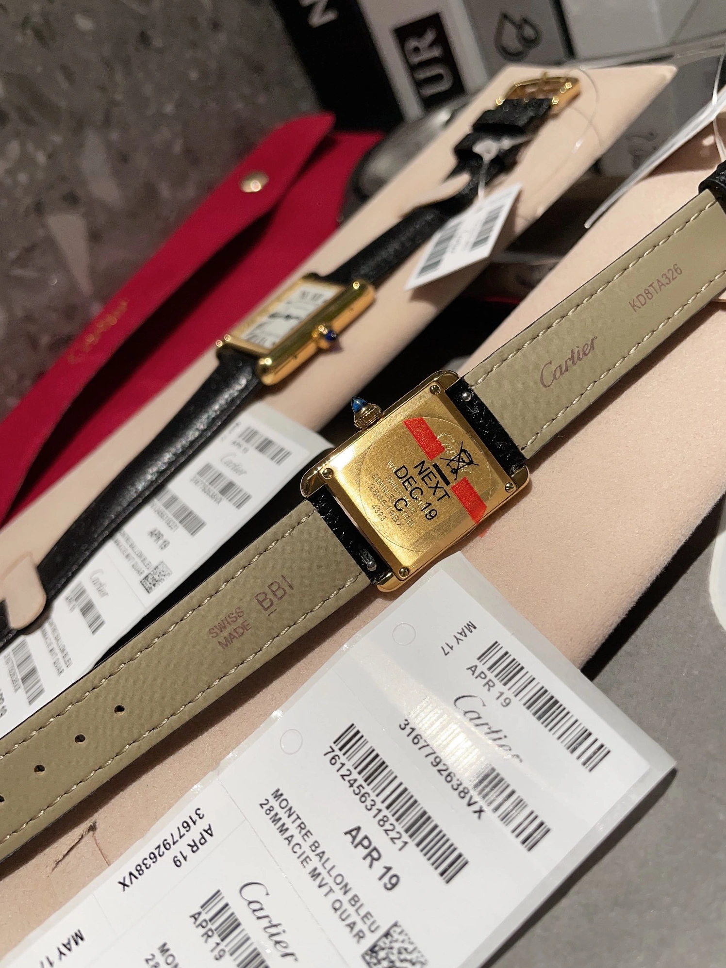 Bold 329 Cartier AAA Quality Watches In Gold