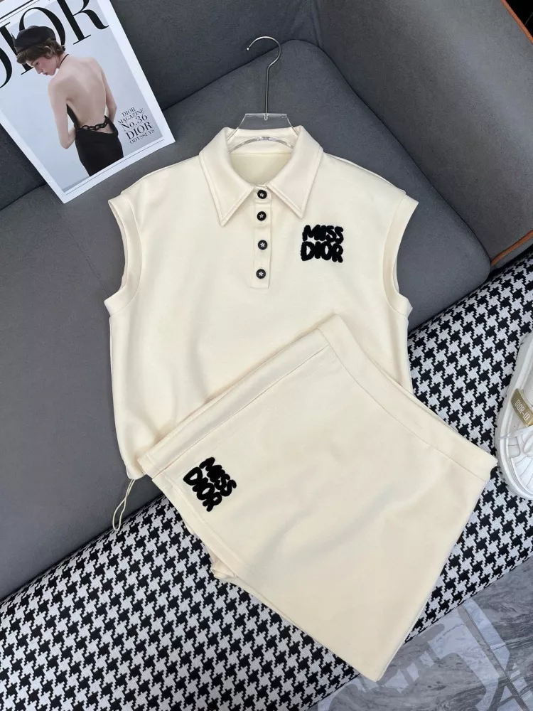 Bold 3317 Christian Dior Tracksuits Sleeveless For Women