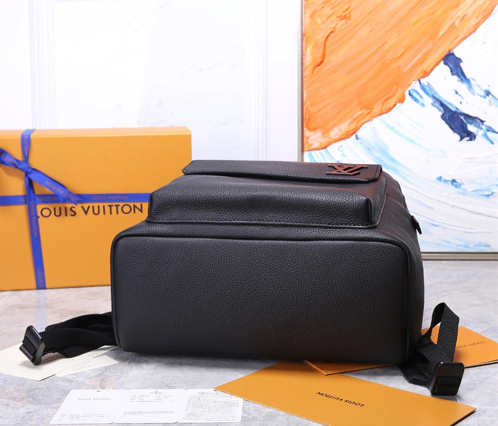 Bold 3321 Louis Vuitton AAA Quality Backpacks