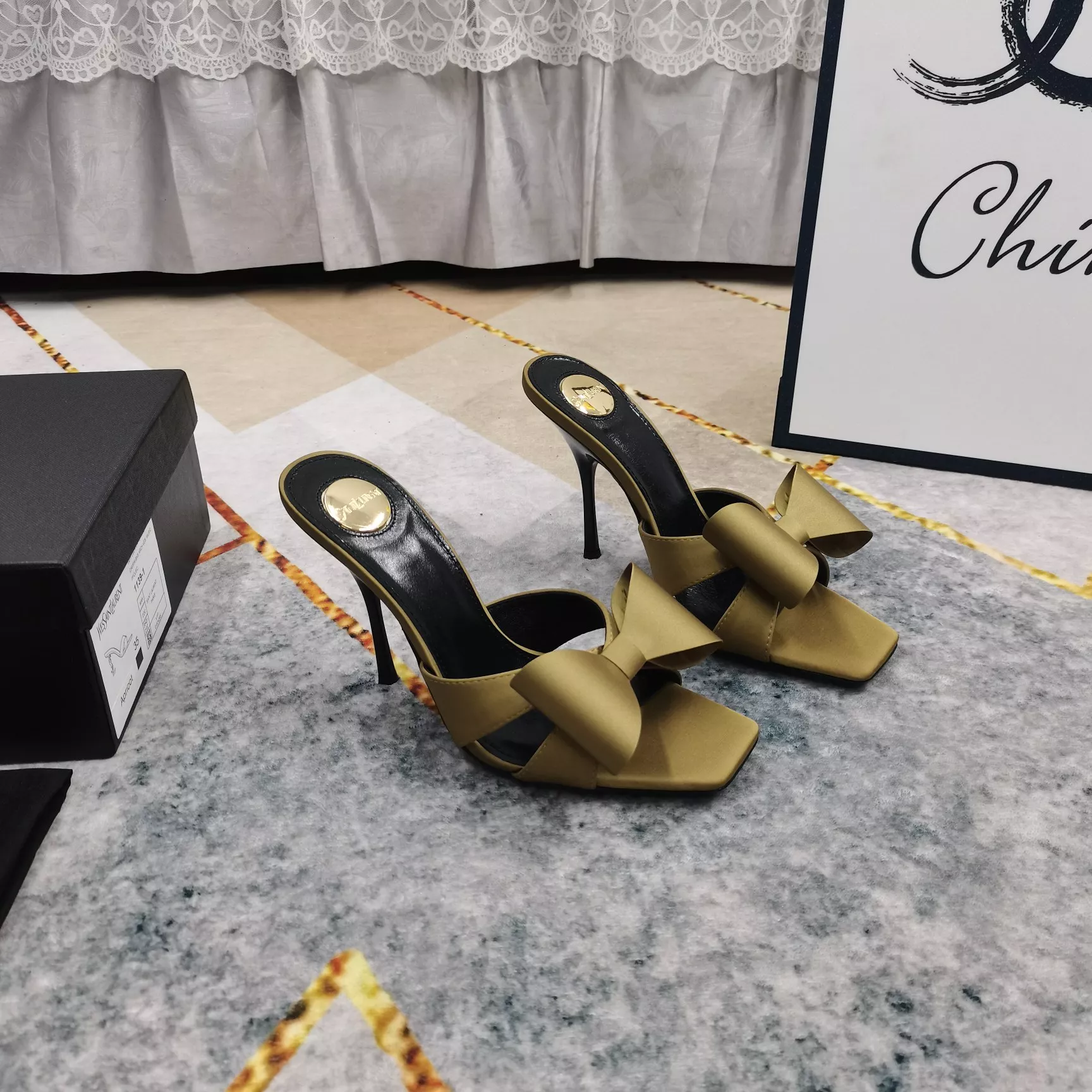 Bold 3594 Yves Saint Laurent YSL Slippers For Women