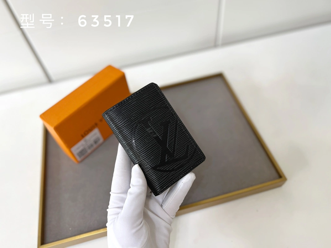 Bold 3882 Louis Vuitton LV Card Case For Unisex